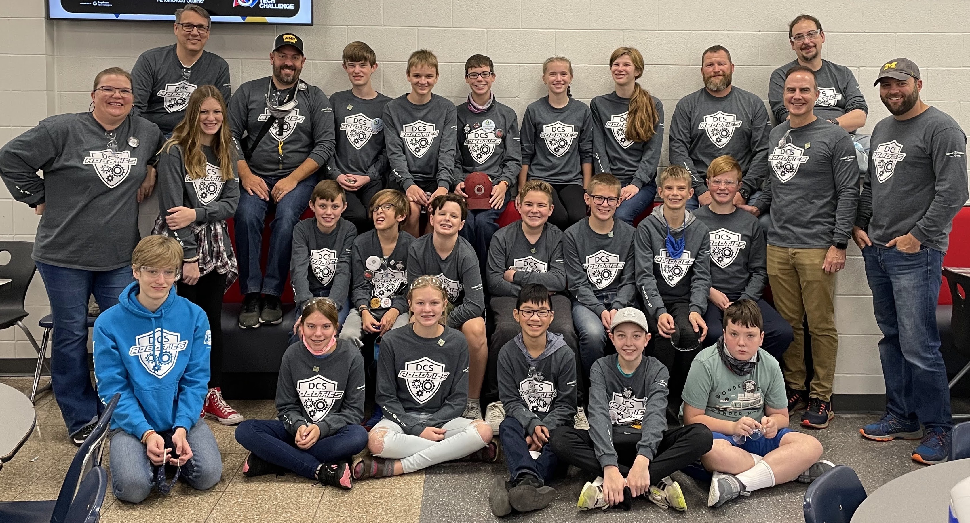 Photo of the DCS Robotics team at the Kentwood qualifier on November 6, 2021.